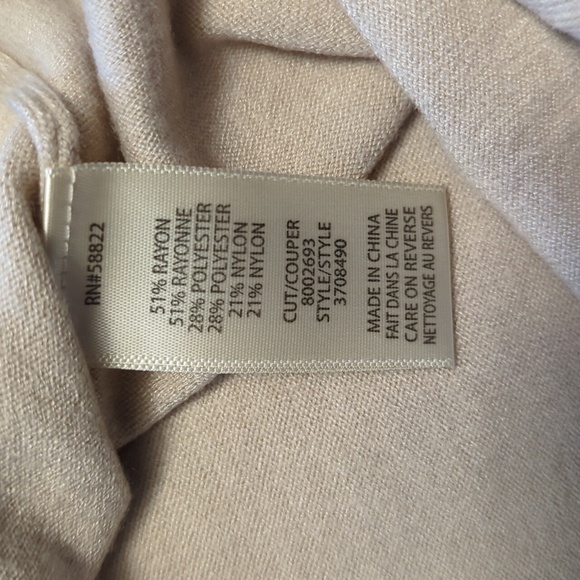 Max Studio Sweater - Picture 6 of 6